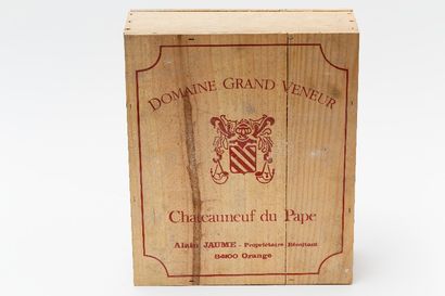 null RHÔNE, rouge, Châteauneuf-du-Pape / Domaine Grand Veneur s.m., trois bouteilles...