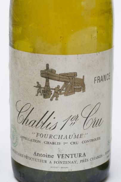 null BOURGOGNE, blanc, ensemble de huit bouteilles :

- Pouilly-Fuissé - Château...