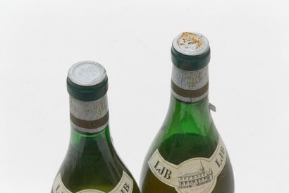 null BOURGOGNE, blanc, ensemble de huit bouteilles :

- Pouilly-Fuissé - Château...