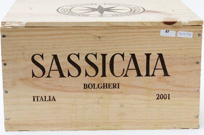 null ITALIE (TOSCANE), rouge, Sassicaia 2001, six bouteilles dans leur caisse d'origine...