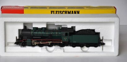 null FLEISCHMANN, locomotive 040 verte, tender 4 axes, SNCB type 64.149 (MB).