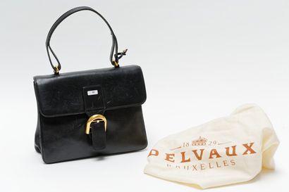 DELVAUX - BRUXELLES Sac en cuir noir avec sa housse [légères usures d'usage].
