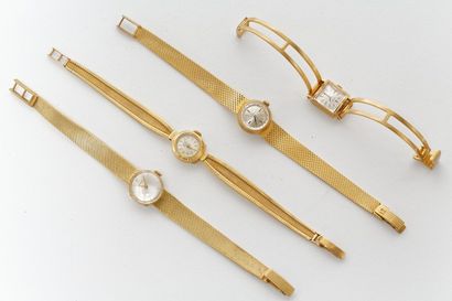 OMEGA / TISSOT / ROMA - GENÈVE Quatre montres de dame en or jaune 18k, trois bracelets...