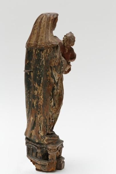 ECOLE FLAMANDE "Vierge à l'Enfant", XVIe, groupe en bois sculpté anciennement polychromé,...