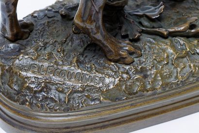 LECOURTIER Prosper (1851-1924) "Chien de Saint-Hubert", circa 1880, sujet en bronze...
