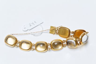 null Bracelet en or 18k et en cristal de roche, 47 g env. (brut).