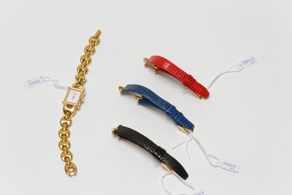 null GUCCI, montre à trois bracelets interchangeables en cuir (rouge, noir et bleu),...