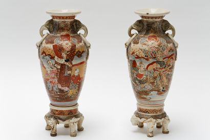 null JAPON, ensemble de quatre vases (un grand vase ansé, une potiche couverte tripode...