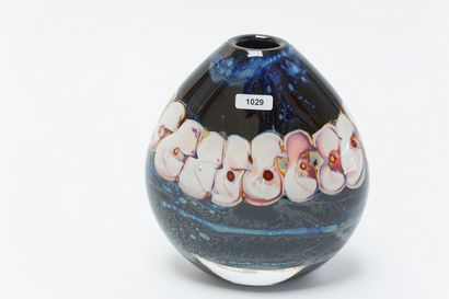 LELOUP Louis (1929) Vase lentiforme, [19]92, verre soufflé à coloration intercalaire,...