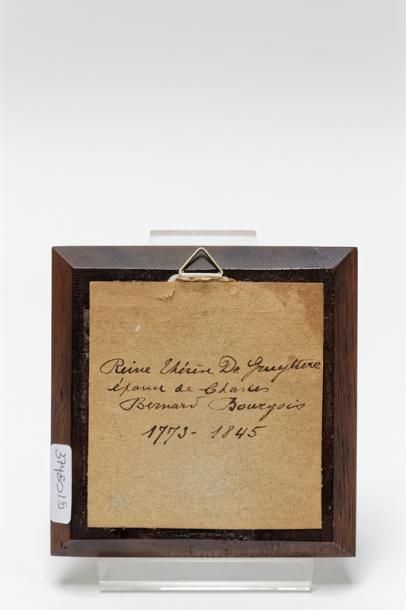 ECOLE FRANCAISE "Dames de qualité", XIX-XXe, deux miniatures encadrées, l'une signée,...
