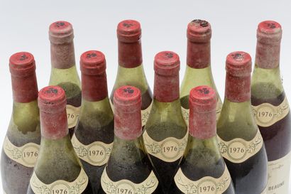 null BOURGOGNE (SAVIGNY-LÈS-BEAUNE), rouge, Lucien Benaros 1976, onze bouteilles...