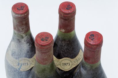 null BOURGOGNE, rouge, ensemble de six bouteilles :

- (GEVREY-CHAMBERTIN), Lucien...