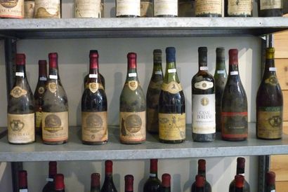 null VARIA, rouge, trente-huit bouteilles:

- BOURGOGNE (BEAUNE), rouge, Le Clos...