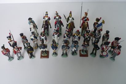 null DURSO (+/- 25) : soldats de la bataille de Waterloo dont deux figurines de Napoléon...