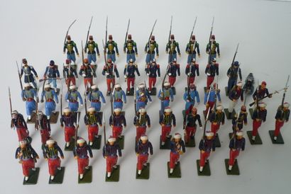 null Figurines en plomb CBG ou Mignot (+/- 40) : zouaves, turcos, saint-cyriens,...