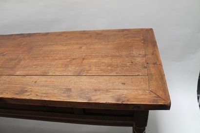 null Grande table rectanguaire rustique en chêne, tiroirs en ceinture, piètement...