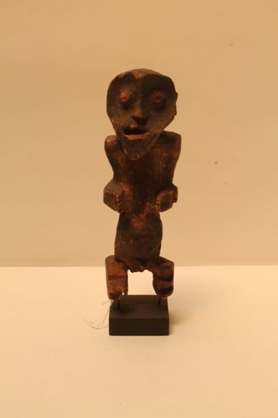 null Statue Mambila, Nigeria/Cameroun, h. 34 cm [altérations].