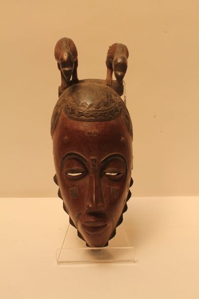 null Masque non-traditionnel dans le style Gouro, Côte d'Ivoire, h. 40 cm.