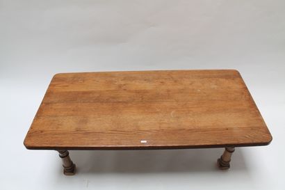 null Table basse rectangulaire en bois, 41x120,5x59 cm [altérations au plateau].