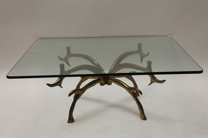 null Table basse carrée, XXe, verre, piètement en bronze, 33x90x90 cm.



On y joint...