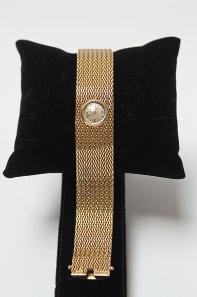 null JAEGER-LECOULTRE, montre-bracelet de dame en mailles d'or jaune 18k, marquée,...