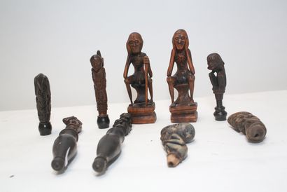ART TRIBAL Neuf statuettes en bois sculpté, h. 12-27,5 cm env.