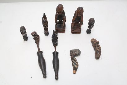 ART TRIBAL Neuf statuettes en bois sculpté, h. 12-27,5 cm env.