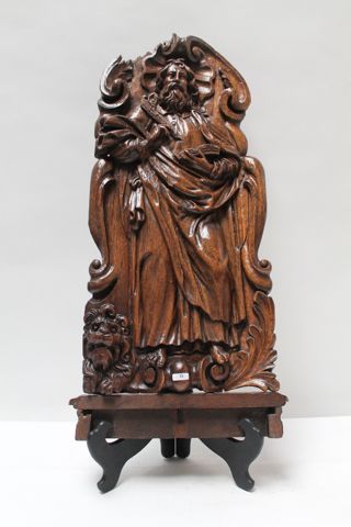 null "Saint Jérôme", travail ancien, haut-relief en chêne sculpté, h. 73 cm [accidents...