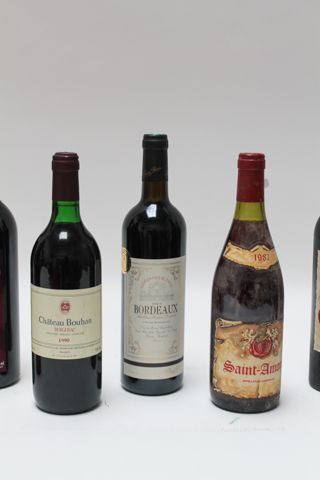 null Ensemble de onze bouteilles de vin rouge [bas-goulot]:

- BORDEAUX, Réserve...
