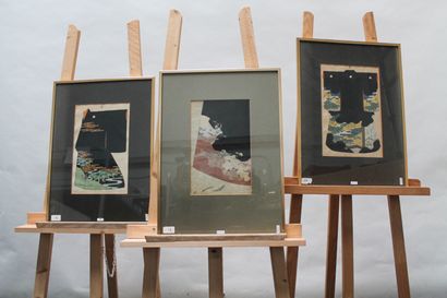 JAPON "Kimonos", suite de trois estampes polychromes, 34,5x22,5 cm, 34,5x21,5 cm...