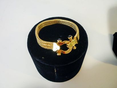 ROMEO Demi-parure (collier et bracelet) en mailles et boucle d'or jaune 18 k, poinçons,...