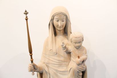 null "Vierge à l'Enfant", XIXe, sculpture de style Gothique en bois laqué, couronnes...