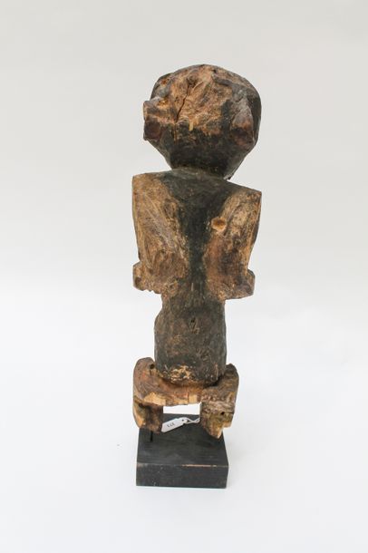 ART TRIBAL Statue Mambila, Nigeria/Cameroun, h. 34 cm [altérations].