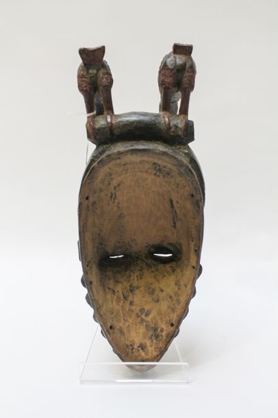 ART TRIBAL Masque non-traditionnel dans le style Gouro, Côte d'Ivoire, h. 40 cm.