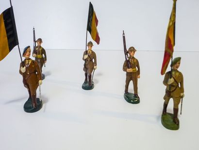 null B.M., ensemble de porte-drapeau belges, sept pièces.