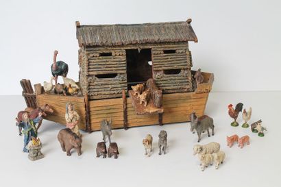 null Arche de Noé, circa 1900, bois avec roulettes et cabine amovible pour ranger...