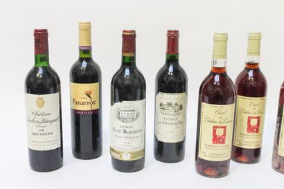 null BORDEAUX, rouge, ensemble de 16 bouteilles [altérations] :

- (MÉDOC), Château...