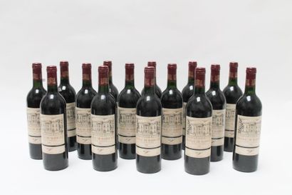BORDEAUX (SAINT-ESTÈPHE) Rouge, Château de Marbuzet 1988, quinze bouteilles [bas-goulot,...