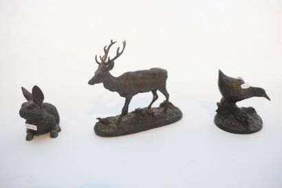 null "Cerf", "Lapin" et "Râle d'eau", XXe, trois sujets en bronze, 17,5x19 cm, 10,5x10...