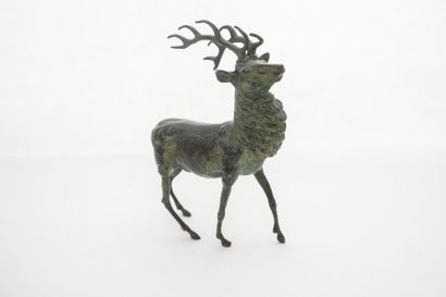 null ANONYME, "Cerf", XXe, épreuve en bronze à patine vert antique, h. 29,5 cm [petit...