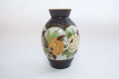 BOCH FRÈRES - KERAMIS Vase ovoïde à décor floral, début XXe, céramique émaillée,...