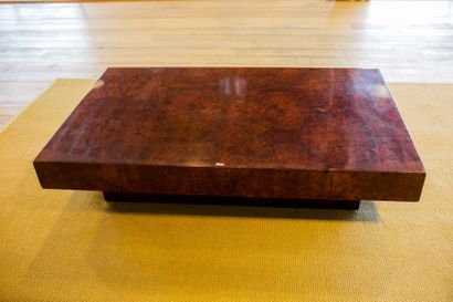 null Table basse rectangulaire, fin XXe, bois verni façon loupe, 30x130x80 cm [usures...