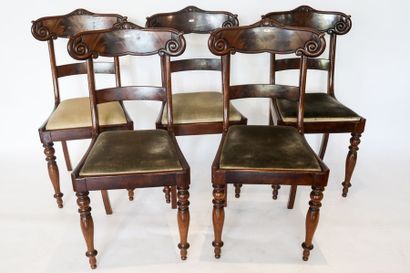 null Suite de onze chaises d'époque Louis-Philippe, mi-XIXe, acajou, h. 92 cm, l....