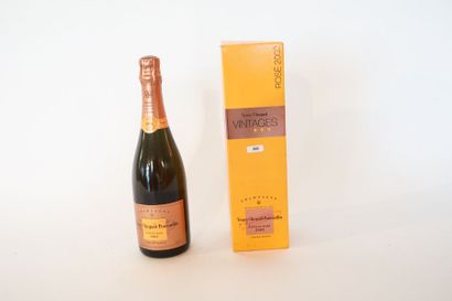 CHAMPAGNE Rosé effervescent, Veuve Cliquot-Ponsardin, Vintage 2002, une bouteille...