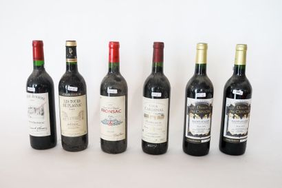 BORDEAUX Rouge, six bouteilles :

- (CANON-FRONSAC), Château Junayme 1999, une bouteille...