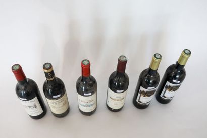 BORDEAUX Rouge, six bouteilles :

- (CANON-FRONSAC), Château Junayme 1999, une bouteille...