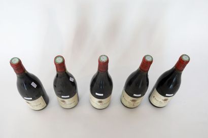 BOURGOGNE (CLOS-DE-VOUGEOT) Rouge, Clos de Vougeot - Jean Grivot 1985, cinq bouteilles...