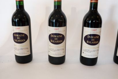 BORDEAUX Rouge, Domaine du Balardin 1997, six bouteilles dans leur carton d'origine...