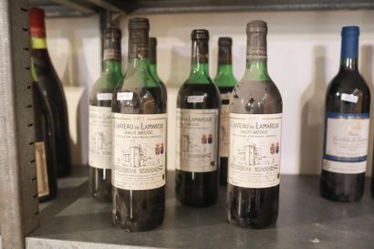 BORDEAUX (HAUT-MÉDOC) Rouge, Château de Lamarque, 1977, six bouteilles [bas-goulot...