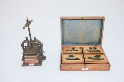 SPA Coffret à jetons contenant quatre boîtes, décor de paysages animés, fin XIXe,...